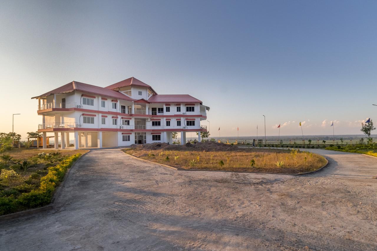 La Vue Resort Kāziranga Kültér fotó