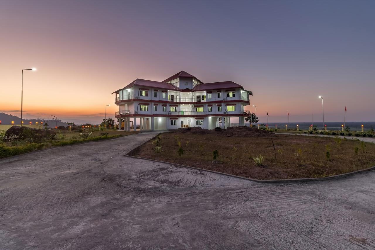 La Vue Resort Kāziranga Kültér fotó