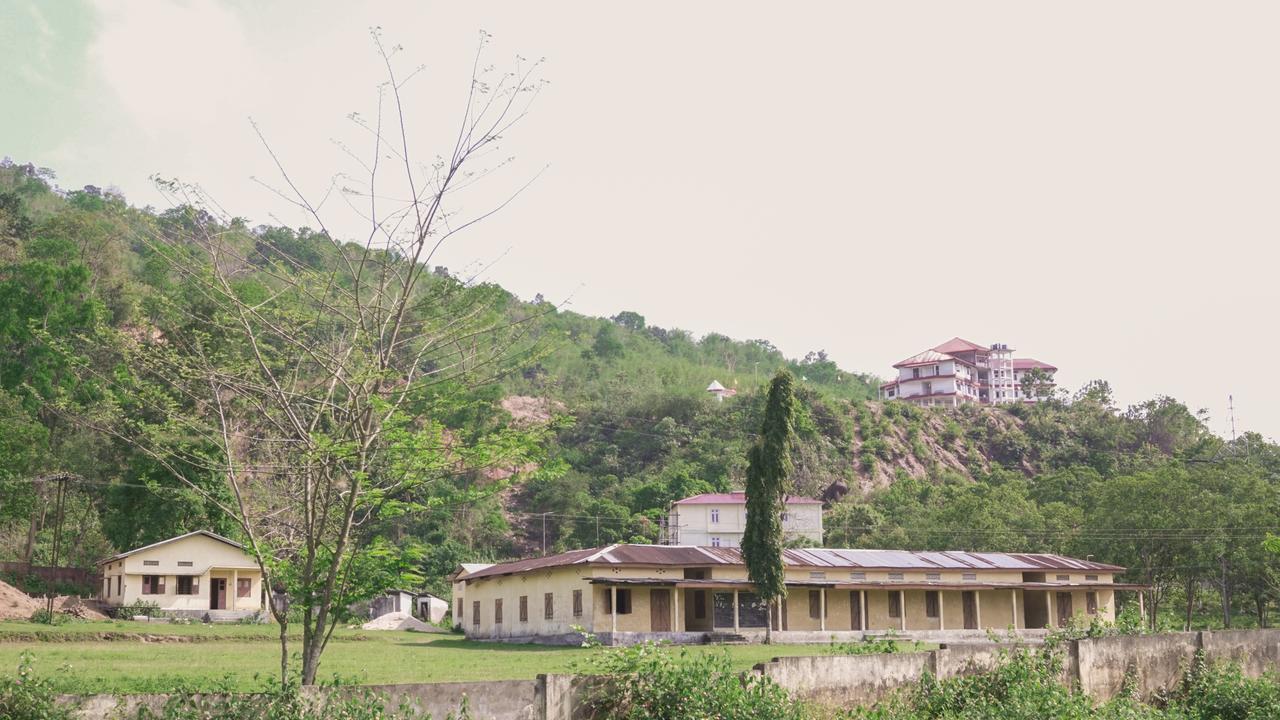 La Vue Resort Kāziranga Kültér fotó