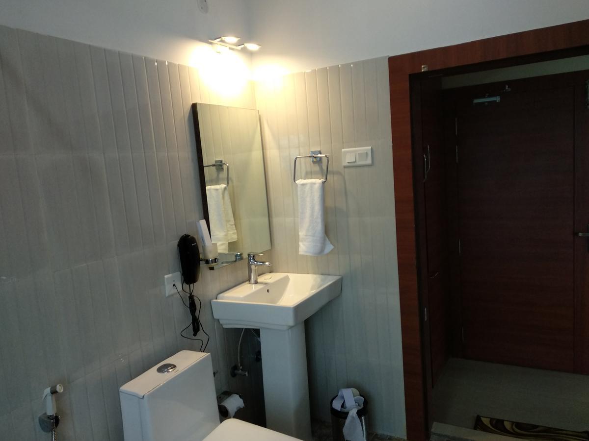 La Vue Resort Kāziranga Kültér fotó
