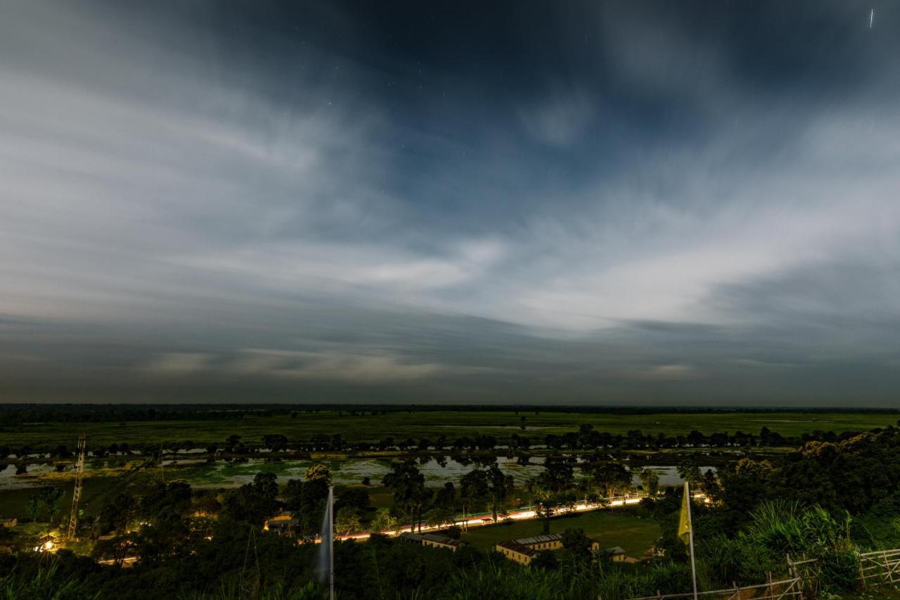 La Vue Resort Kāziranga Kültér fotó