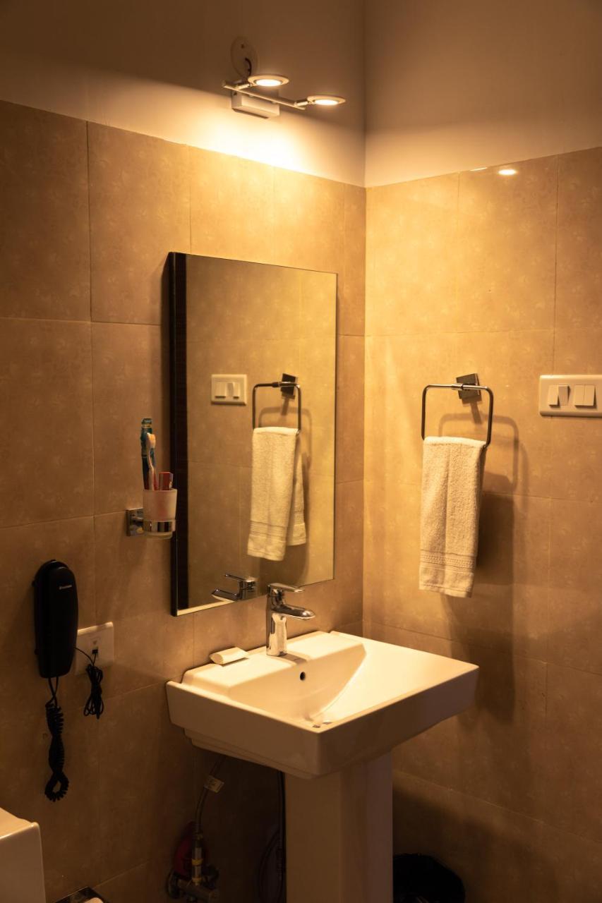 La Vue Resort Kāziranga Kültér fotó